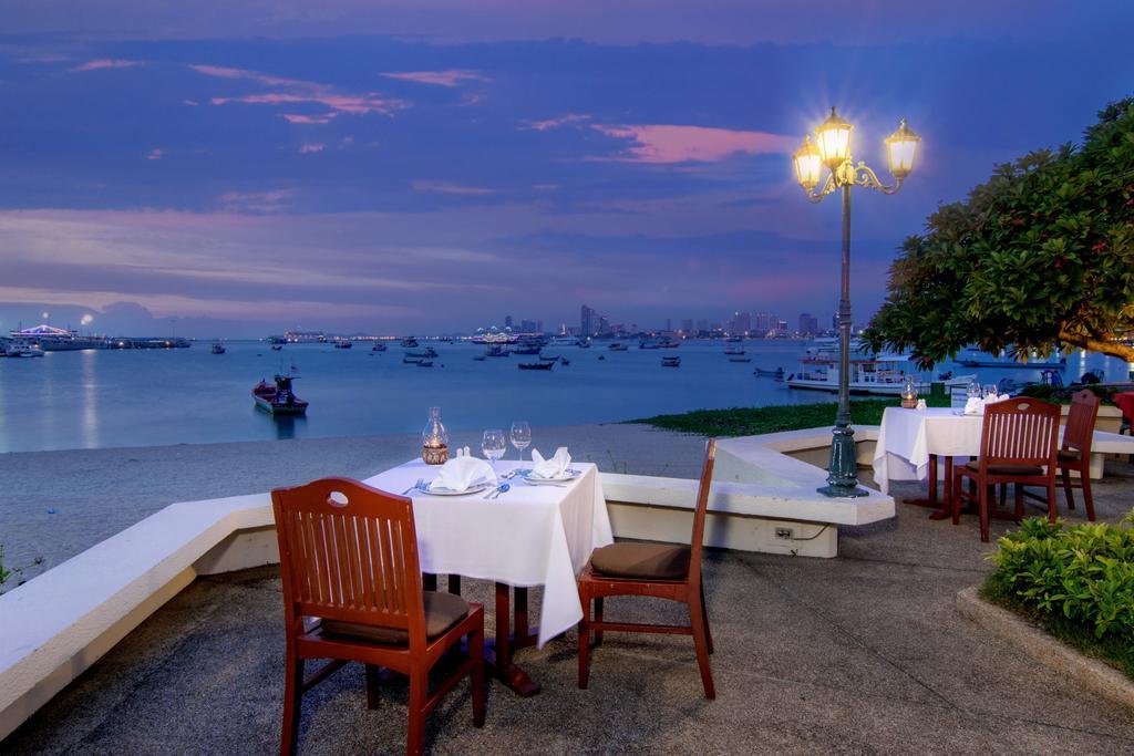 Siam Bayshore Resort Pattaya Exterior photo